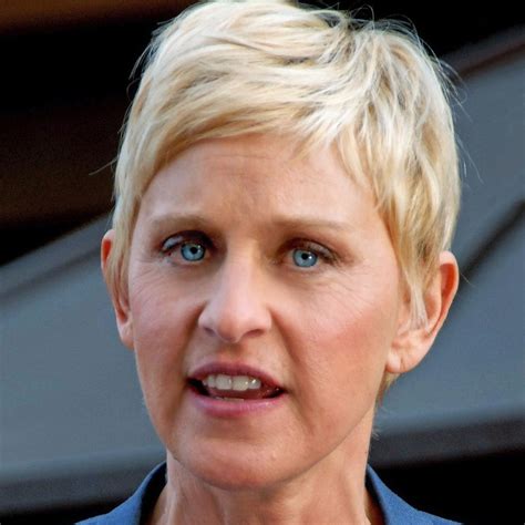 With her casual everyday material, friendly disposition and every woman attitude, ellen degeneres has seemingly seamlessly created. Ellen DeGeneres Net Worth (2020), Height, Age, Bio and Facts