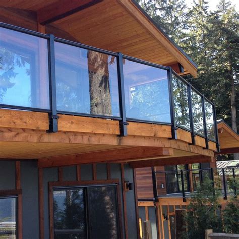 It's perfect for maximizing deck. Fascia Mount Bracket by Century Aluminum Railings in 2020 ...
