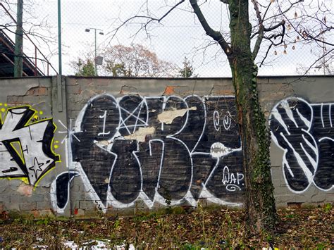 Graffiti In Bratislava 2019 Artists Pikle Oap Kami68k Graz