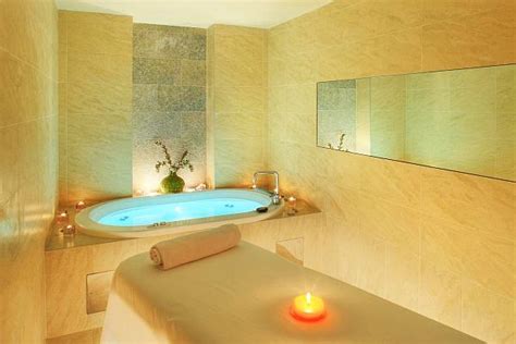 Creating An Indoor Luxury Spa Room At Home Decoist