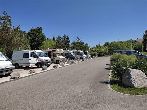 Aire De Camping Cars Port De Plaisance Montagnes Du Jura