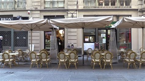 Zona gialla da domani 26 aprile con nuove regole per bar e ristoranti. Torino, zona gialla o arancione per i bar cambia poco ...