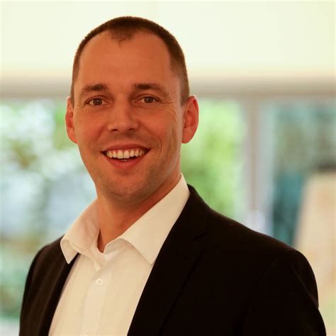 Dennoch steht der fortschritt an erster stelle und wir versuchen stetig unser handwerk zu verbessern um ein. Stefan Finke - Berater Bedarfsplanung - LUELF & RINKE ...