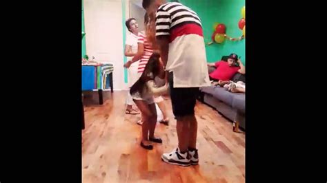 Bailando Cumbia Padre E Hija Youtube