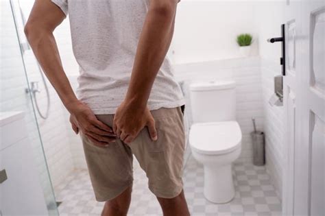 An examination of your entire colon using a long, flexible tube equipped with a camera (colonoscopy) is one way to detect colon cancer and polyps. Bowel cancer: Narrow and bloody stools could signal the ...