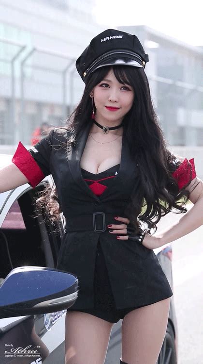 카피툰은 네이버웹툰 다음웹툰 카카오웹툰 레진코믹스 짬툰 투믹스 탑툰 만화책 미리보기 및 다시보기를 제공합니다. 핸즈모터스포츠페스티벌 레이싱모델 이은혜