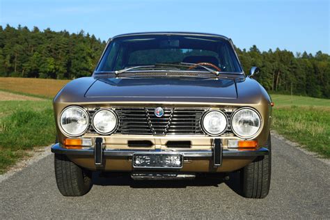 Alfa Romeo 2000 GTV Bertone (1972) - Oldtimer kaufen | Zwischengas