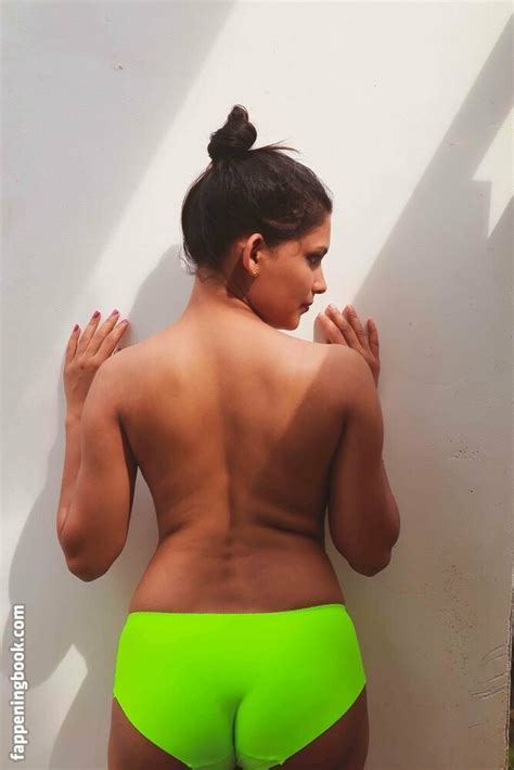 Resmi R Nair Resminair Nude Onlyfans Leaks The Fappening Photo