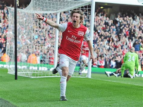 tomas rosicky signs new arsenal deal the independent the independent