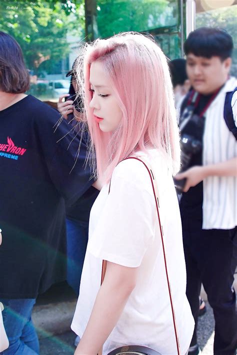 Ryujin (류진) is a south korean rapper and actress under jyp entertainment. Pin by Lulamulala on Itzy Ryujin | Pink hair, Hair, Girl