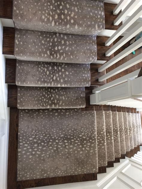 Pin By The Carpet Workroom On Stair Runners With Pie Turns Landings