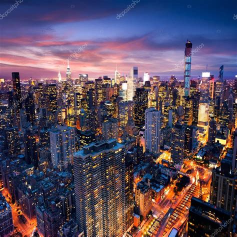 New York City Beautiful Colorful Sunset Over Manhattan — Stock Photo