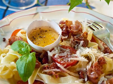 Ribbon Pasta With Bacon And Cheese Recipe Eat Smarter Usa