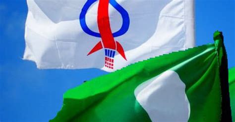 In upholding the federal constitution as the supreme law of the land, its selangor state lawmaker edry faizal eddy yusof said today amid calls from political rival pas for its ban. Tandingi lapan kerusi PAS tidak jejas Pakatan Harapan ...