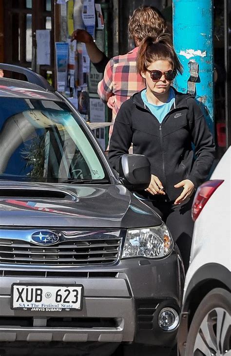 Annabelle natalie gibson (also known as belle gibson) has been ordered to pay $410,000 after the court found that ms gibson, 25, of northcote, and her company contravened the acl (vic) in. Belle Gibson fined $30K, or face jail time, over fake ...