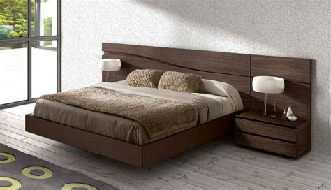 Кровати для спальни от производителя в Астрахани