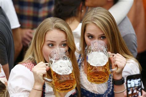 ビールの祭典「オクトーバーフェスト」が開幕 ドイツ・ミュンヘン 読んで見フォト 産経フォト