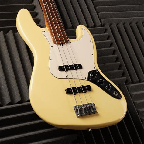 Fender American Standard Jazz Bass With Rosewood Fretboard Vintage
