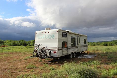 The travel trailer is also included with an advanced lifter system that simplifies the setup process. Pros And Cons Of Boondocking, And Boondocking Etiquette