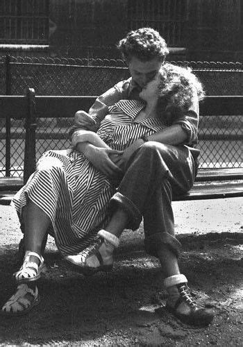 15 imágenes que reflejan como eran las citas románticas en los años 50 romance clásico fotos