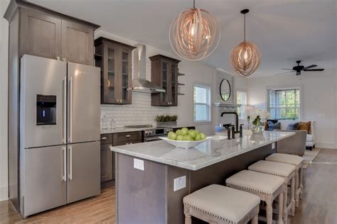 We carefully design each distinctive style to make sure your kitchen stands out. Forevermark Collection - Quality Granite and Cabinetry