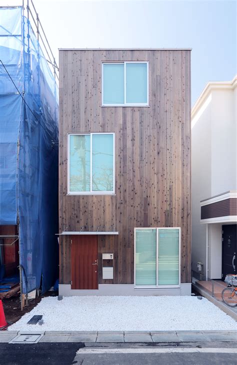 Design Your Own Home With Mujis Prefab Vertical House Archdaily