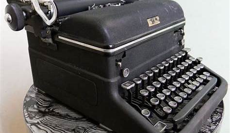WORKING Antique Royal KMM Typewriter 1940's Magic Margin