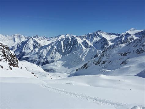 The snowy mountains, known informally as the snowies, is an ibra subregion in southern new south wales, australia, and is the tallest mountain range in mainland australia, being part of the continent's great dividing range cordillera system. Free Images : nature, cold, sky, mountain range, panorama ...