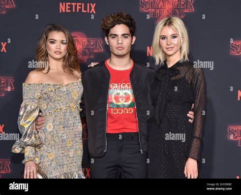 Paris Berelc Emery Kelly And Isabel May Attending Netflixs Stranger