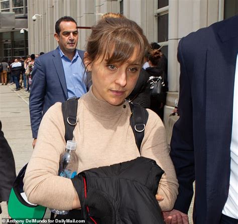 Heiress Pleads Guilty In Nxivm Sex Slave Case Daily Mail Online