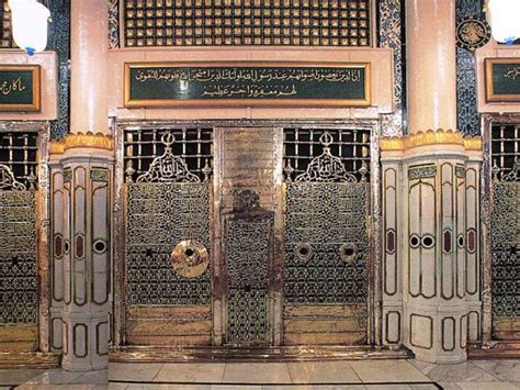 Nabi muhammad adalah teladan sekaligus petunjuk bagi umat islam. Seperti Apa Kisah Makam Nabi Muhammad SAW di Masjid Nabawi ...