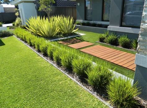 Cara yang benar menanam rumput manila (zoysia matrella) yang hanya membutuhkan waktu selama kurang lebih 4 minggu. Cara Menanam Rumput Taman (Jepang & Gajah Mini)