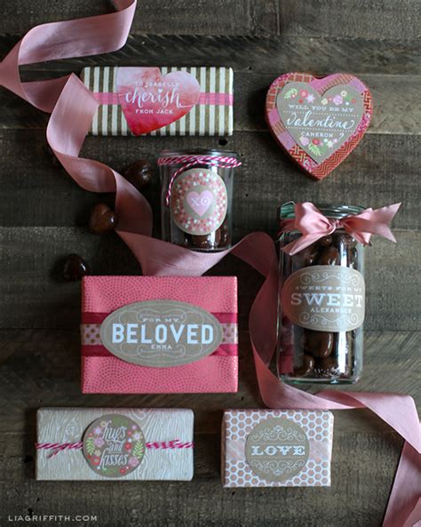 Free valentine's day sticker download and print today. Valentine's Day Labels for Your Sweetheart | Free ...