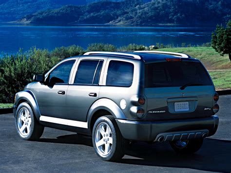 Looking for an ideal 2003 dodge durango? Dodge Durango Hemi RT Concept (2003) - Old Concept Cars