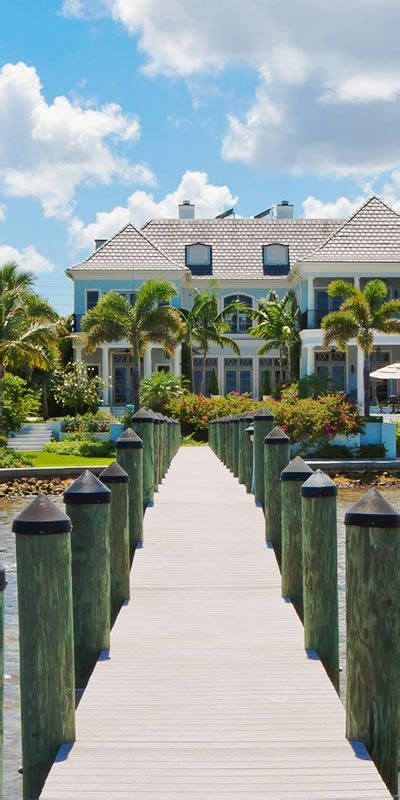 Your Dream Home Awaits You In Palm Beach Gardens Waterfront