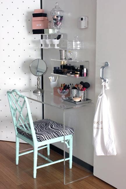 22 Small Dressing Area Ideas Bringing New Sensations Into Interior Design Interior Home Decor
