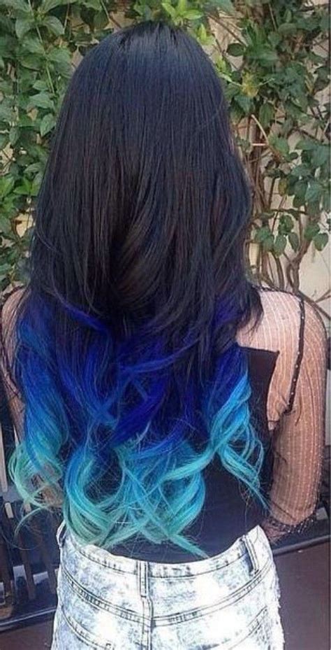 dark blue hair ends