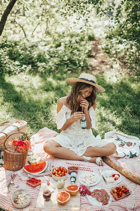 Picnic In Central Park By Tezza