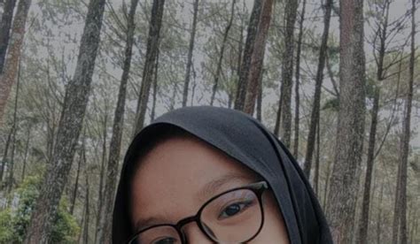 Profil Biodata Taya Kamilah Putih Abu Abu Lengkap Umur Ig Instagram