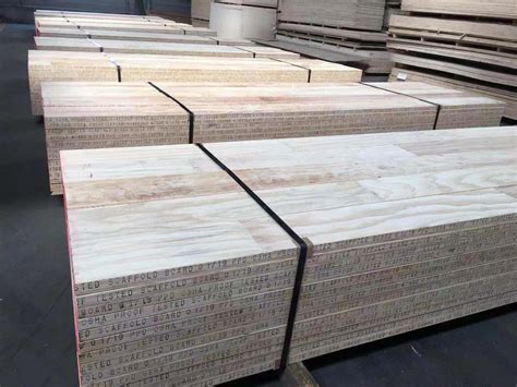 China Cheap Osha Pine Lvl Wood Scaffold Plank With Sheet Iron Laminated