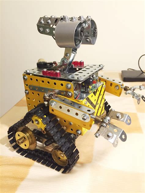 Robot Wall E Electronics Projects Diy Electronics Robotics Projects