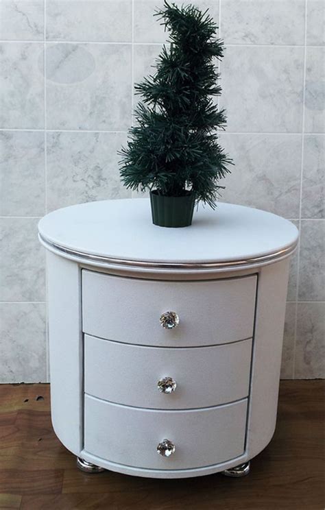 White Round 3 Draws Bedside Table With Diamond Buttons Handles
