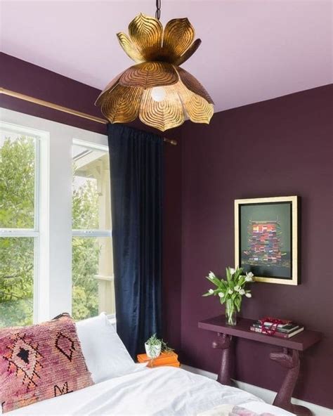 how to decorate a bedroom with purple walls