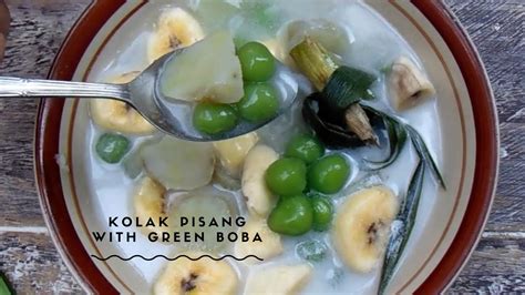 Kupas pisang kepok terlebih dahulu dan potong menjadi 4 bagian. cara membuat kolak pisang enak with green boba - YouTube