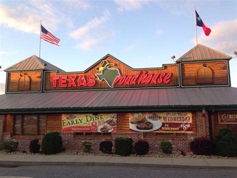 Enjoy a dessert at texas roadhouse. Foto de Texas Roadhouse, Brockton: Big Ol' Brownie ...
