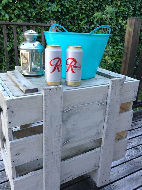 Diy Rolling Bar Cart Made From An Old Crate Love This Rolling Bar