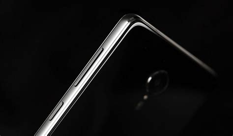 Lenovo Zuk Edge Smartphone Has Snapdragon 821 And Under Glass