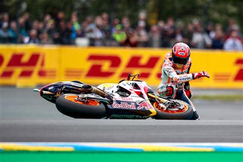 Marquez 2017 Crash Record Down 25 Times And Not Out Motogp