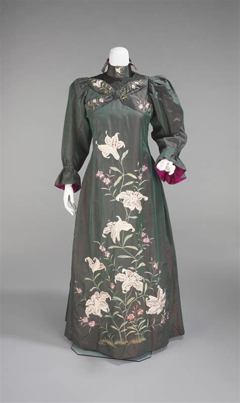 Tea Gown British The Metropolitan Museum Of Art