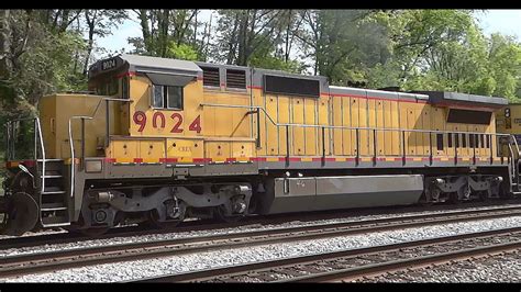Ex Union Pacific On Csx Freight Train Youtube